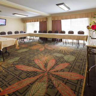 Best Western Plus Garden Court Inn | Fremont, California | Meeting room with U-shaped table and chairs